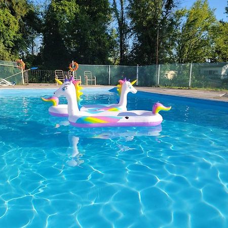 Gateway Motel Gananoque Ngoại thất bức ảnh